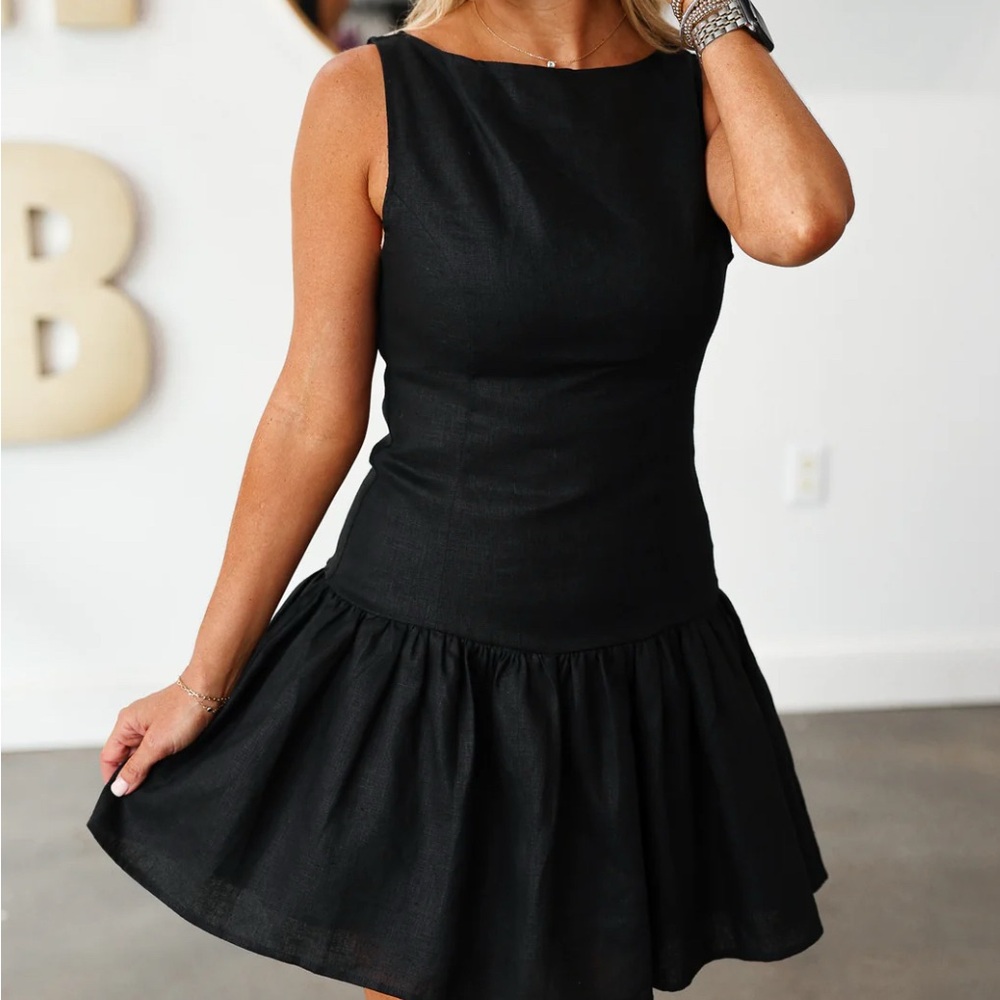 Zara Bubble Black Sleeveless Top